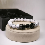 Elegantne käevõrude komplekt