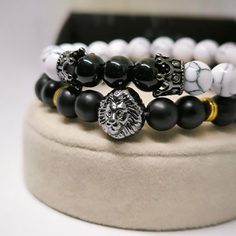 Elegantne käevõrude komplekt