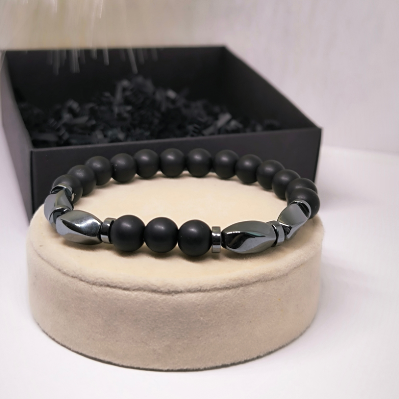 Naiste igapäevane käevõru