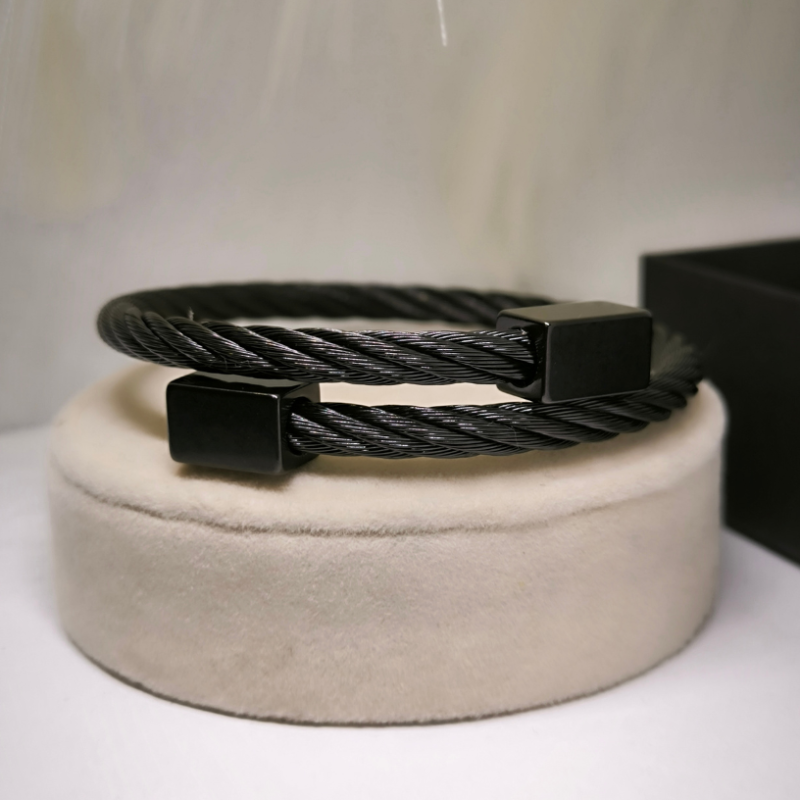 Meestele edu toov käevõru