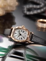 Igapäevaseks kasutamiseks sobiv elegantne kell