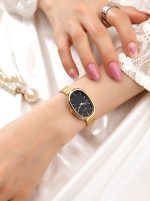 Vanaaegne väike ümmargune naiste käekell