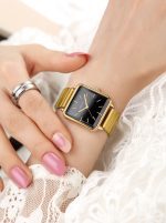 Naiste kuldne roostevabast terasest kell