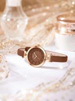 Ümmargune kvartsist kell "Minimalism"