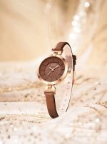 Ümmargune kvartsist kell "Minimalism"