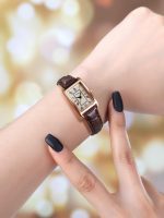 Klassikaline krokodillinaha imitatsiooniga kell