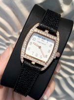 Klassikaline kell NAISTELE