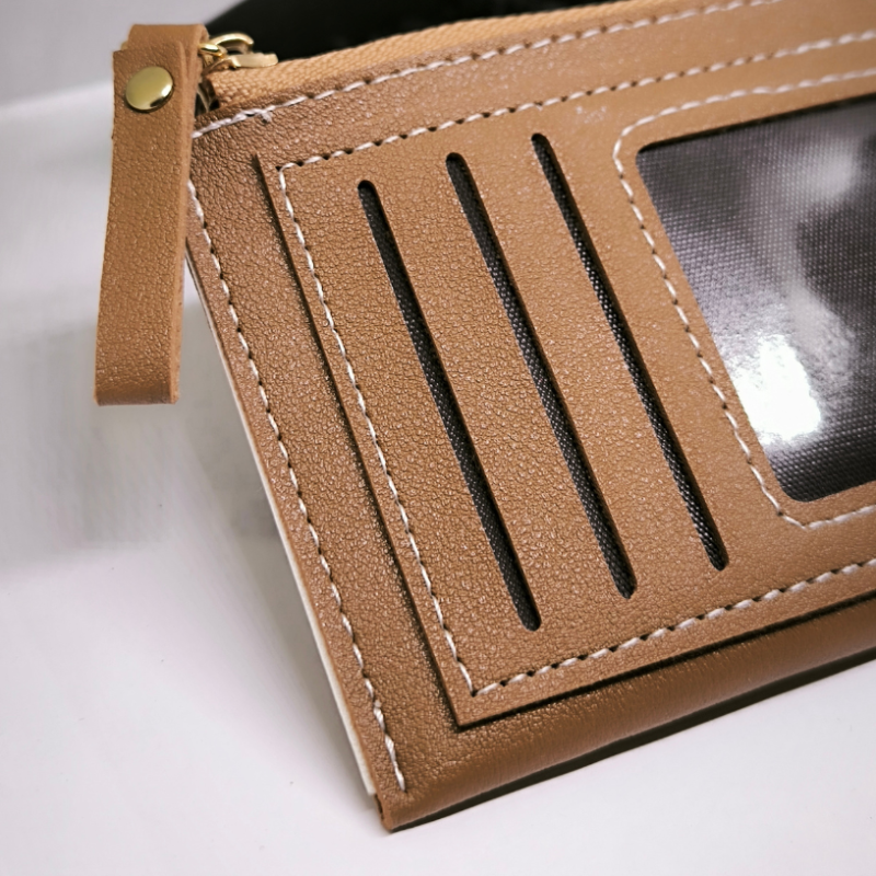 Klassikaline kaarditasku naistele