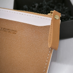 Klassikaline kaarditasku naistele