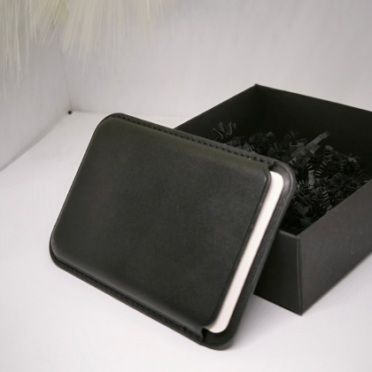 Kaarditasku "Minimalismi hingus"