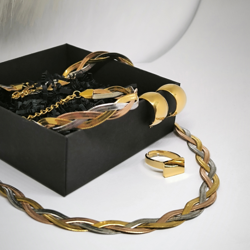 Ehetekomplekt "Luksuslik klassika"