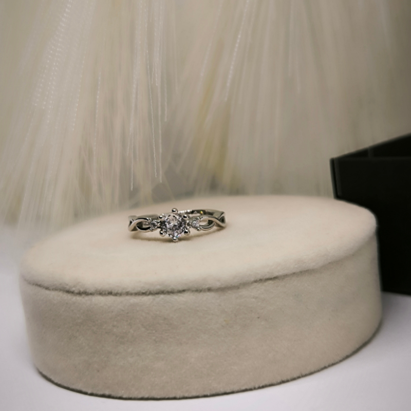 Rõngaste komplekt paarile "Punutis"