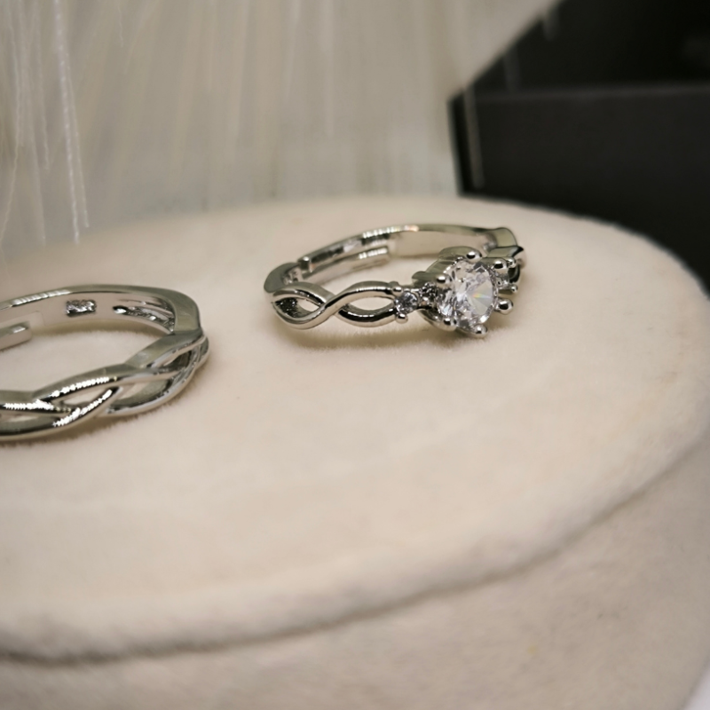 Rõngaste komplekt paarile "Punutis"