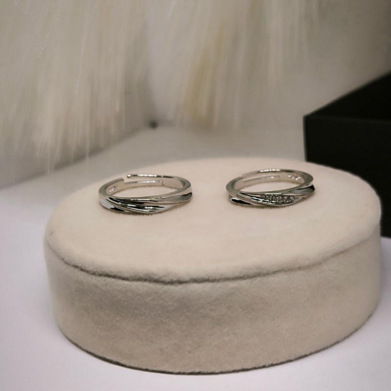 Rõngaste komplekt paarile "Lihtsus"