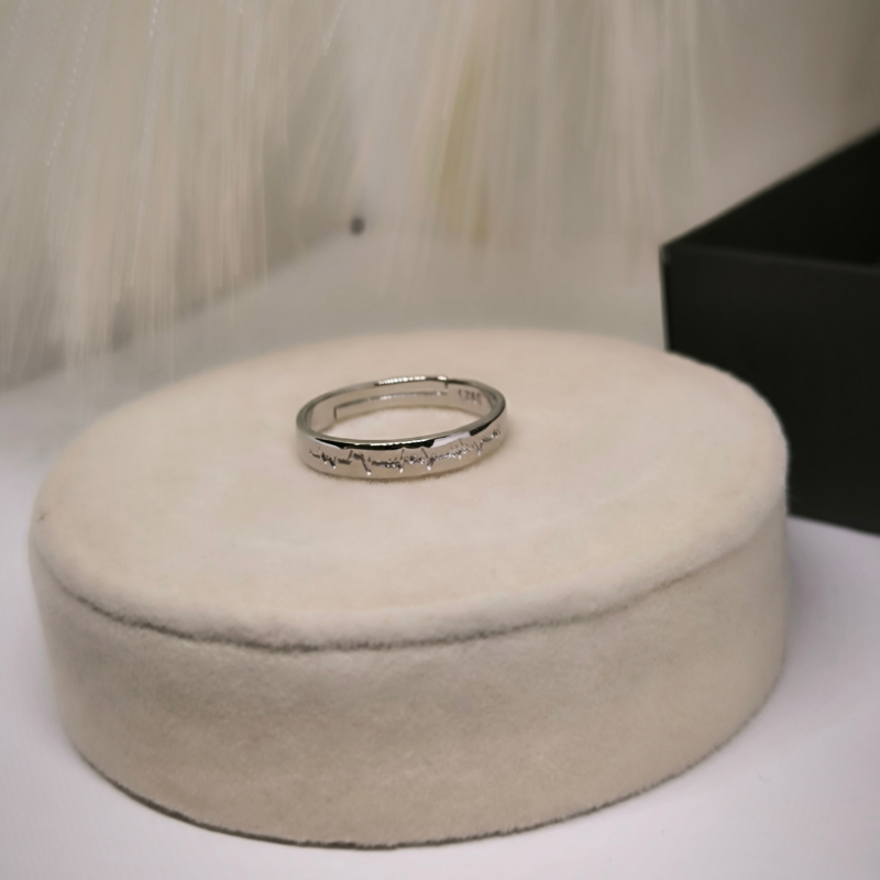 Klassikaline sõrmuste komplekt paaridele