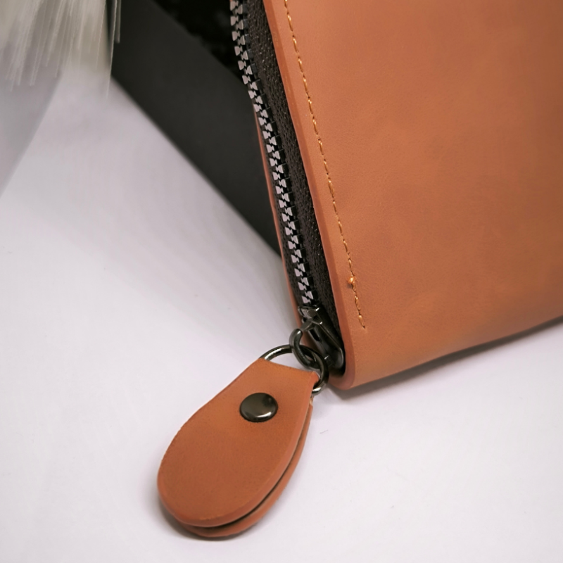 Pruun minimalistlik rahakott - kaarditasku