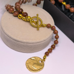 Luksuslik päikesekiviga kaelakee „Kuldne Päikesetõus“