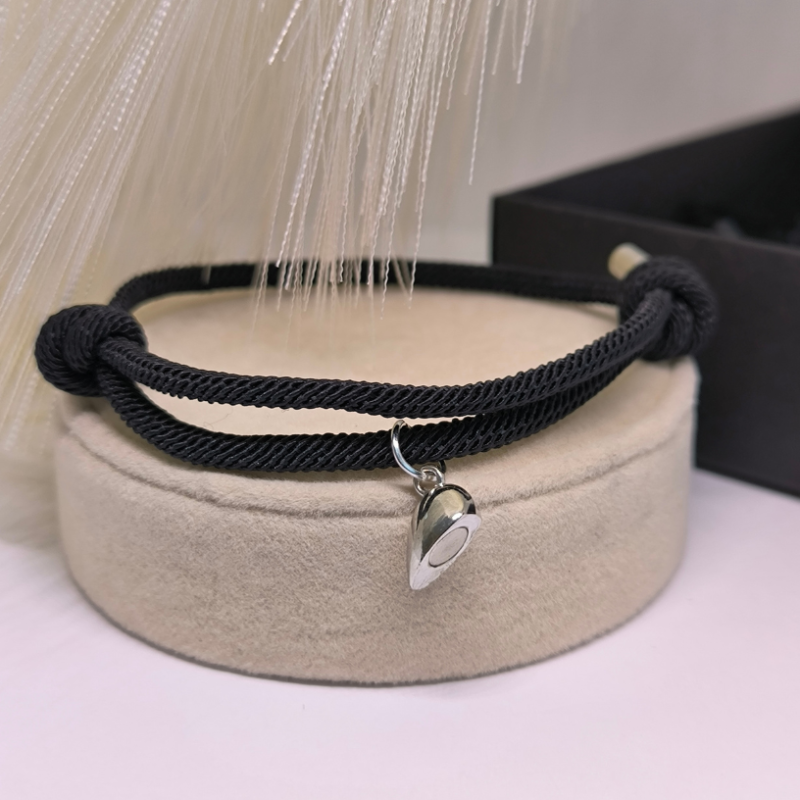 Magnetilised käevõrud paaridele "Süda"