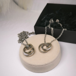 Elegantne ehtede komplekt "Igavene armastus"