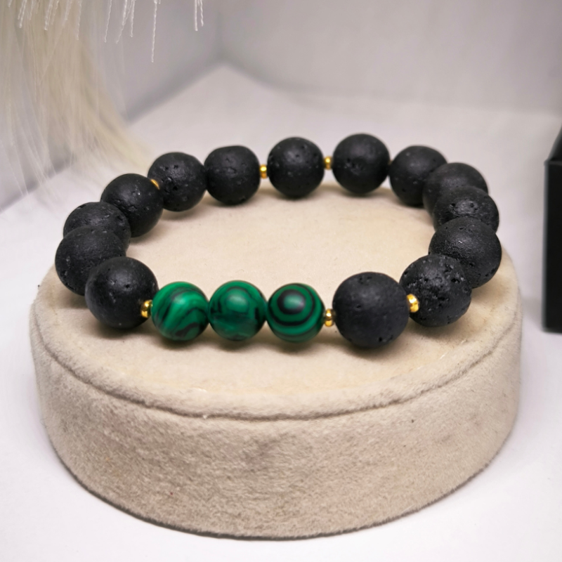 Malahhiidi ja laavakivi käevõrude komplekt „Maa ja tule harmoonia“