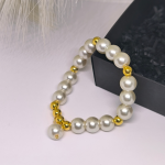 Klaashelmestest käevõru kuldsete aktsentidega „Pärlite elegants“