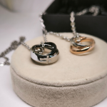 Ehetekomplekt paarile ristidega