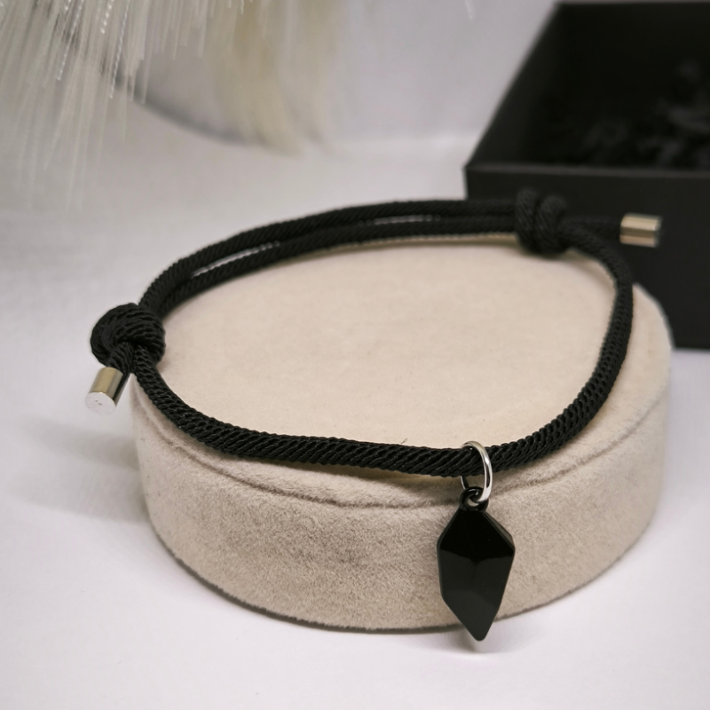 Komplekt magnetilisi käevõrusid paaridele „Ühendatud südamed“