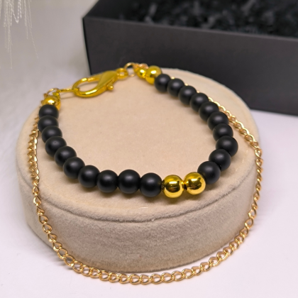 Käsitöö käevõru „Oonüksi elegants“