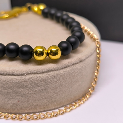 Käsitöö käevõru „Oonüksi elegants“