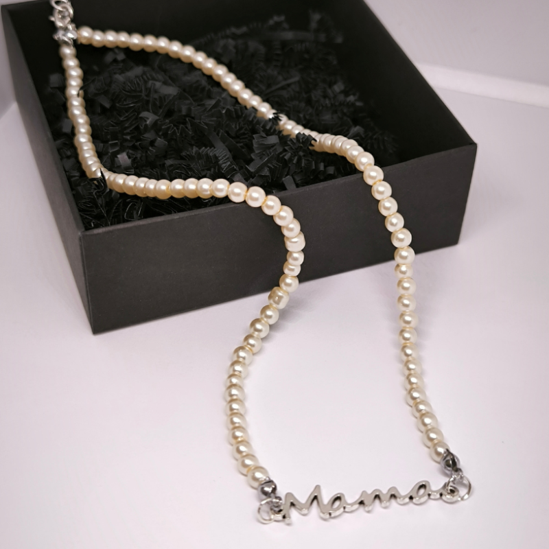 Kaelakee "Armastus emale"