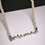 Kaelakee "Armastus emale"