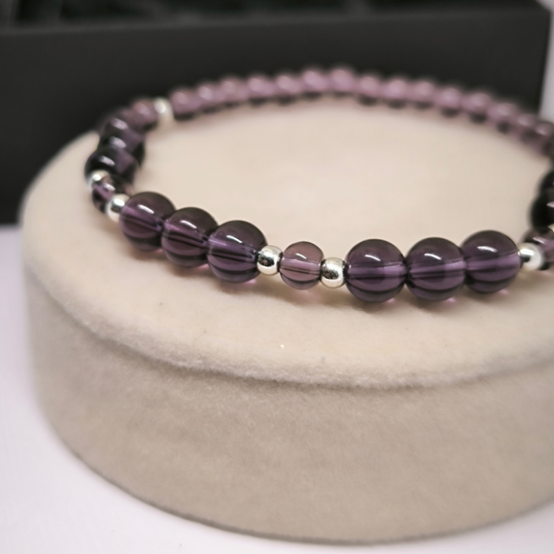 Naiste käevõru „Lilla Rahu“