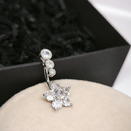 Nabaehe kõrvarõngas „Sära“