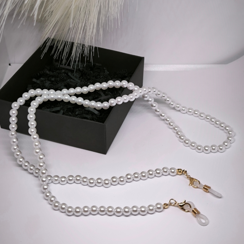 Prillikett ,,Valged pärlid"