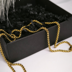 Elegantne roostevabast terasest meeste rist