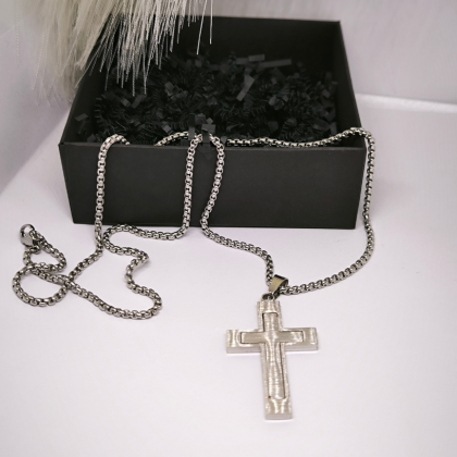 Klassikaline meeste roostevabast terasest rist