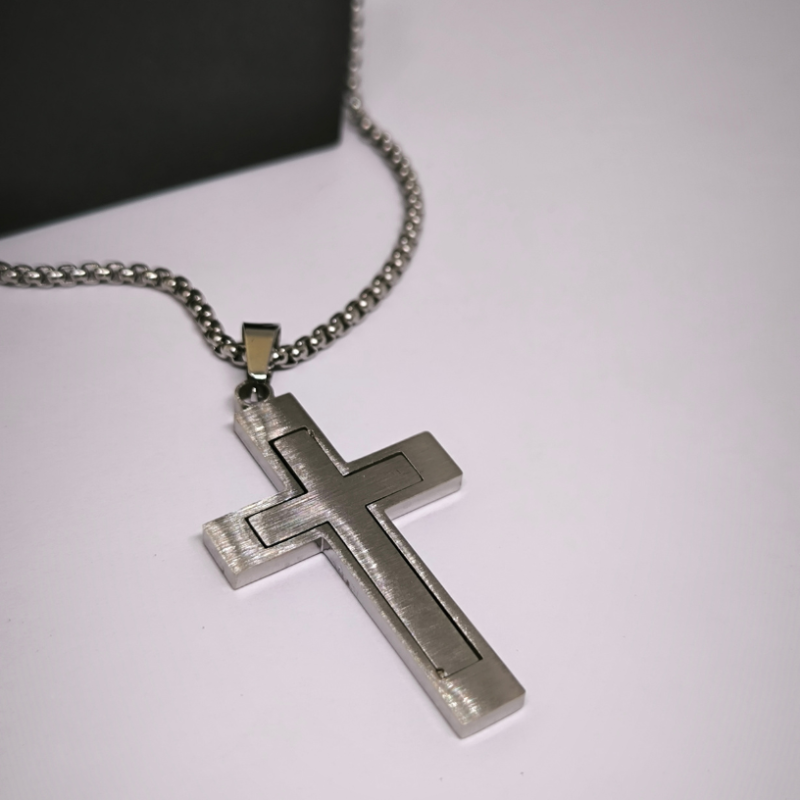 Klassikaline meeste roostevabast terasest rist