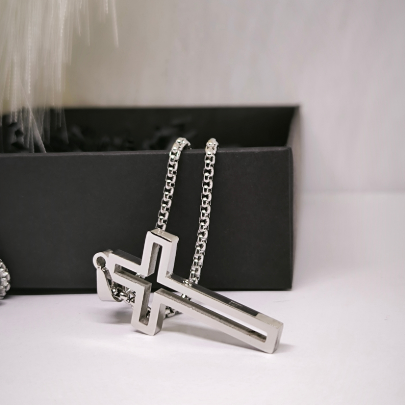 Meeste kaelakee „Sümbol“