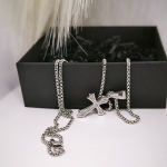 Ristimotiividega meeste kaelakee