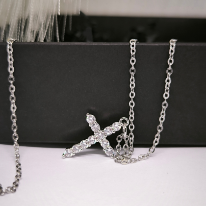 Hõbedane rist „Valgus sinus“