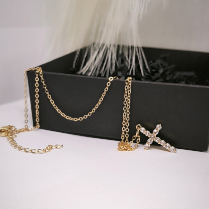 Kuldne rist „Usu sära“