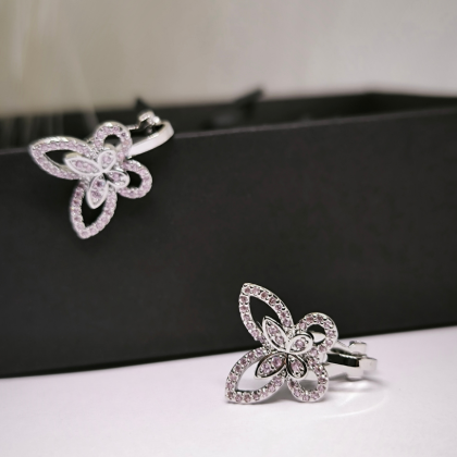 Kõrvarõngad-klipsid „Kristallliblikas“