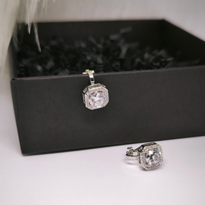 Klipskõrvarõngad „Kuninglik valgus“