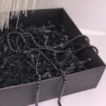 Kaelakee „Tume ristike“