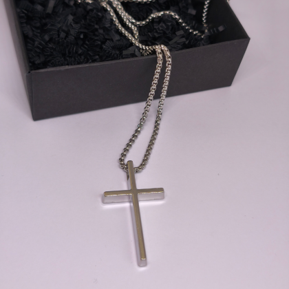 Kaelakee „Hõbedane ristike“