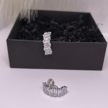 Kõrvarõngad - klambrid „Valge sära“