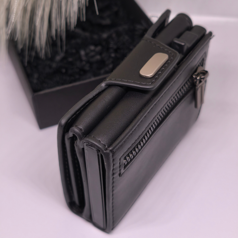 Kaarditasku „Black Pro“