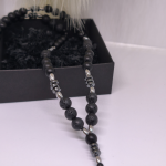 Kaelakee „Mustade kivide kaitse“