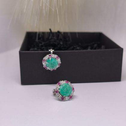 Klipskõrvarõngad „Smaragdimuinasjutt“