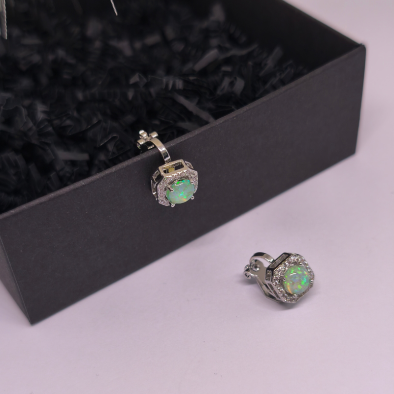 Kõrvarõngad-klambrid „Roheline saladus“